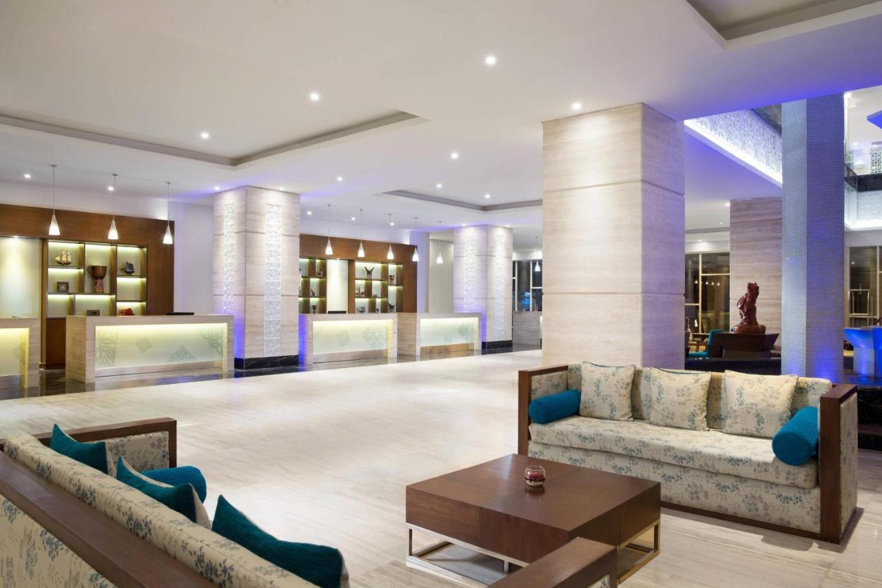 Four Points By Sheraton Makassar Buitenkant foto