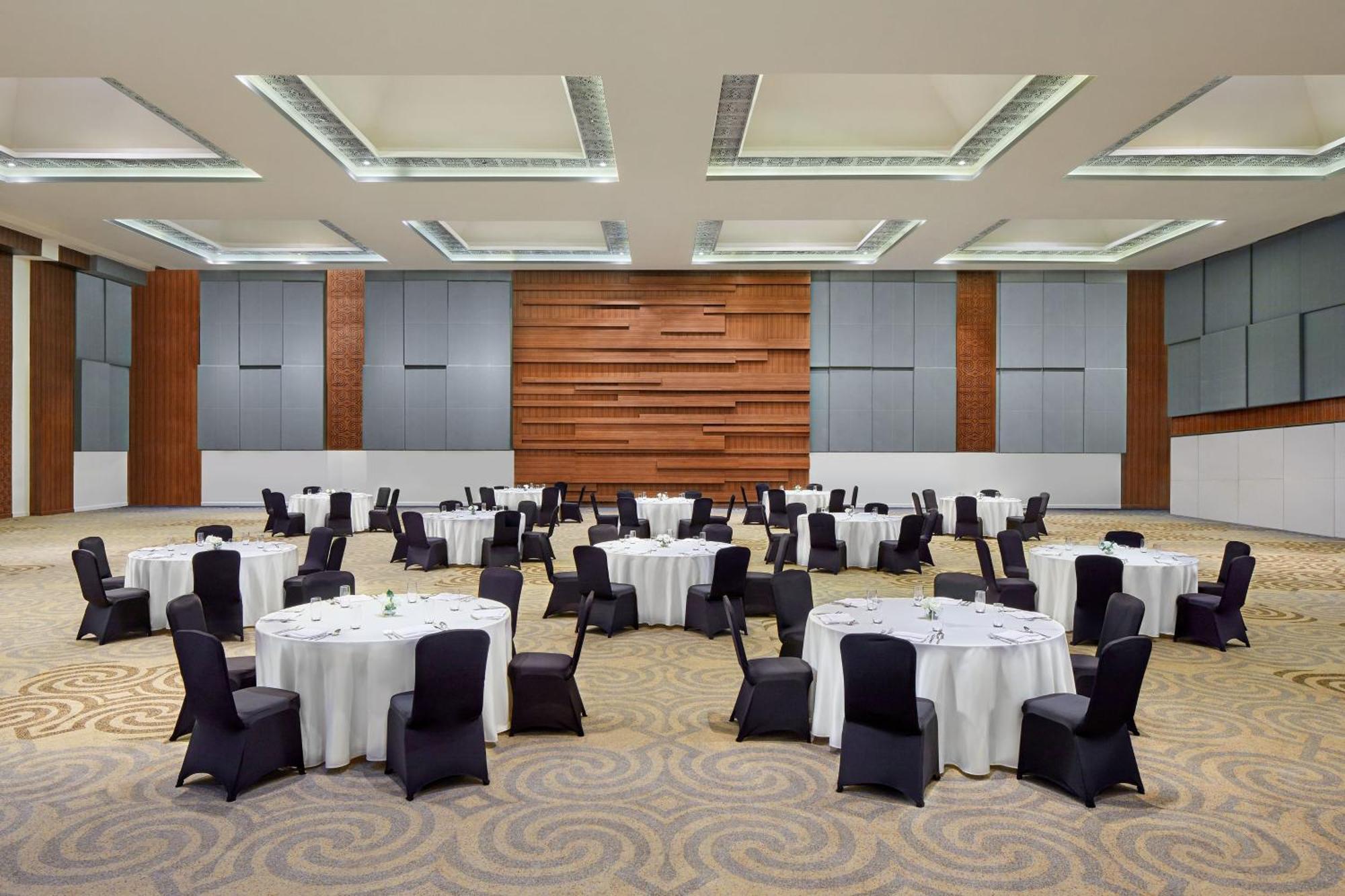 Four Points By Sheraton Makassar Buitenkant foto