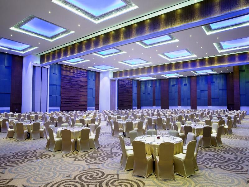 Four Points By Sheraton Makassar Buitenkant foto